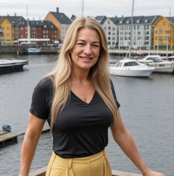 CurvyMuse1 from Keski-Suomi,Finland